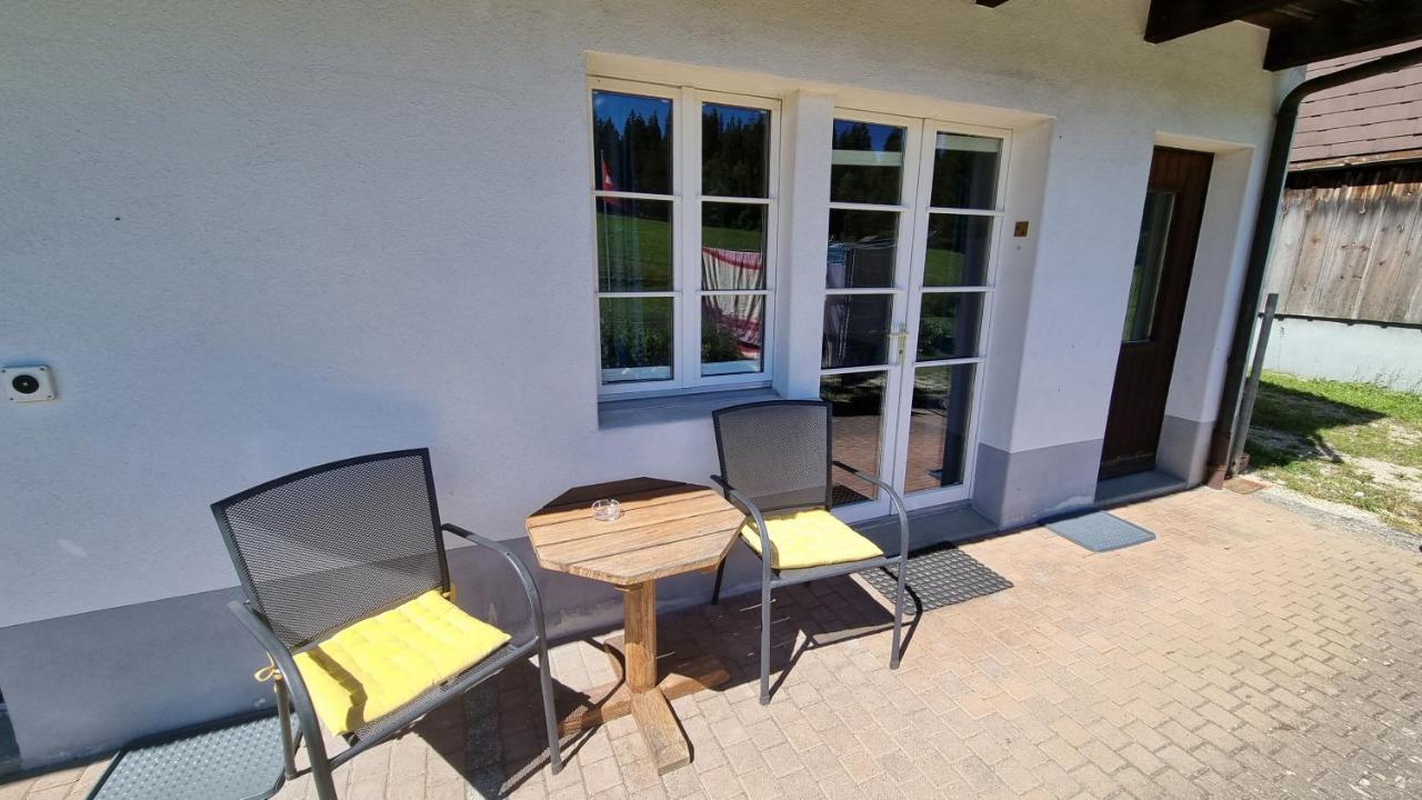 Miramont Horse Trekking Hostel Saicourt エクステリア 写真